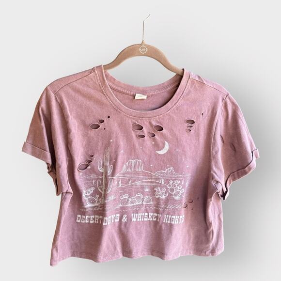 VibeN’ distressed Dessert Days & Whiskey Nights cropped tshirt - Picture 1 of 5